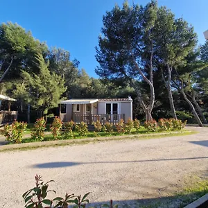 Aux Portes De Cassis Camping